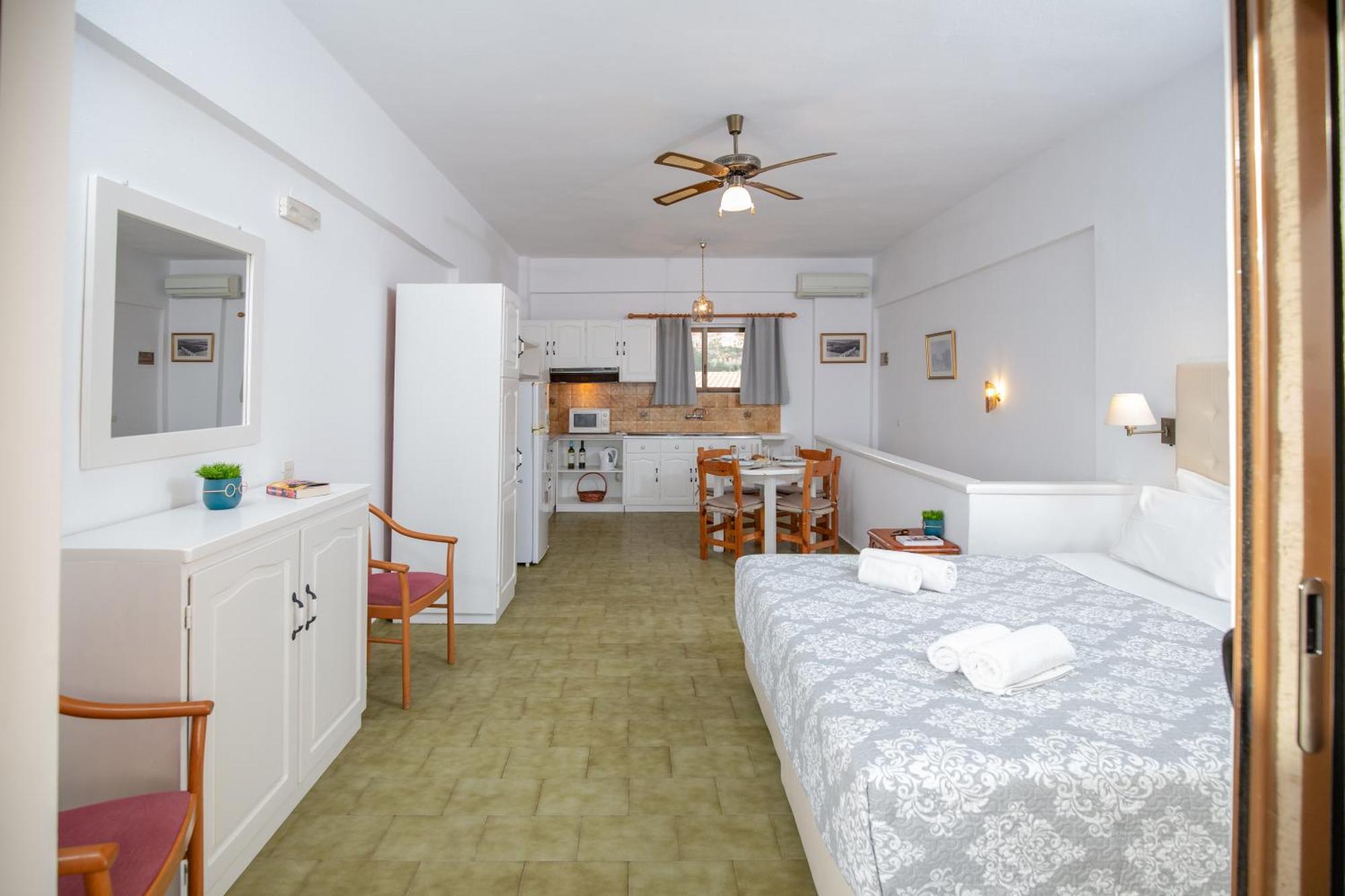 Ferma Solaris Apartments Agia Fotia  Exteriör bild