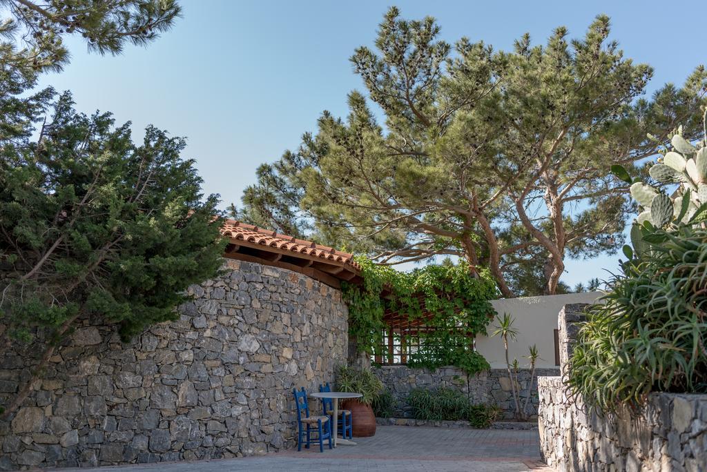 Ferma Solaris Apartments Agia Fotia  Exteriör bild